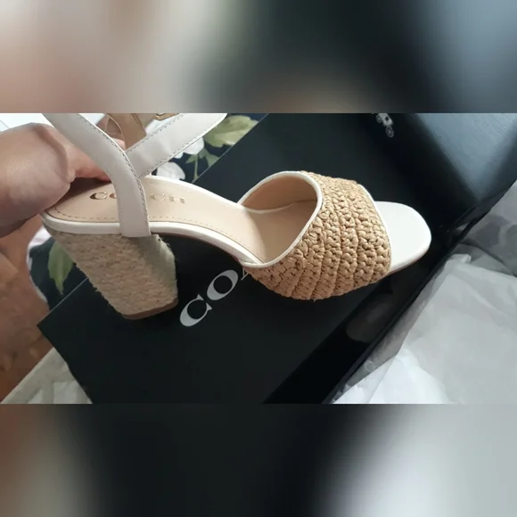 Shoes - Picture 1 of 3